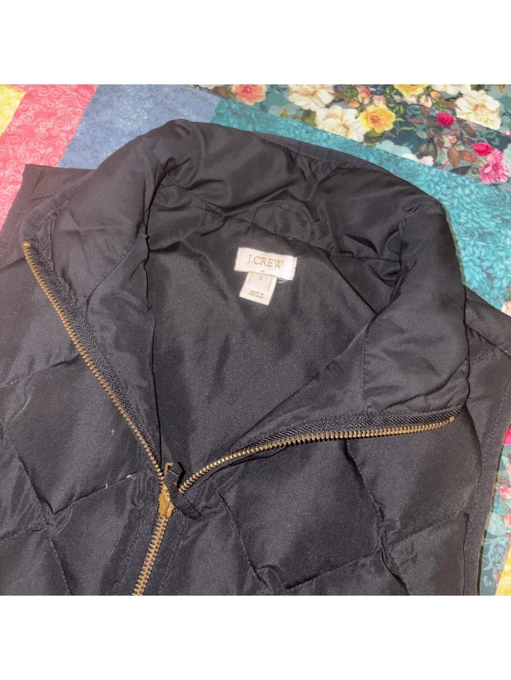 J.Crew Black Quilted Puffer Vest Woman’s Size Small Outdoor Jacket Vest Warm